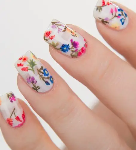 20 Best Floral Nail Art Designs to Try This Spring - The Fashion Junkies